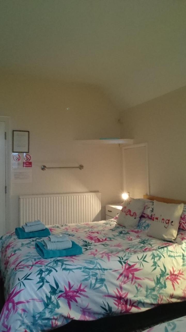 Family Room (2 Adults + 2 Children) No 10