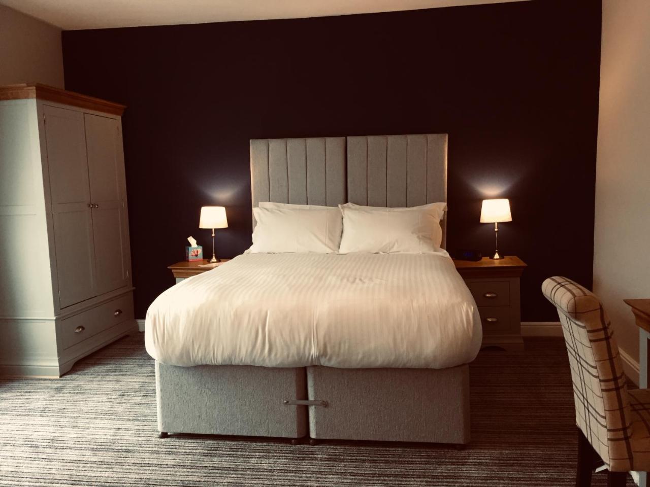 Deluxe Family Room,754744762:JPEG