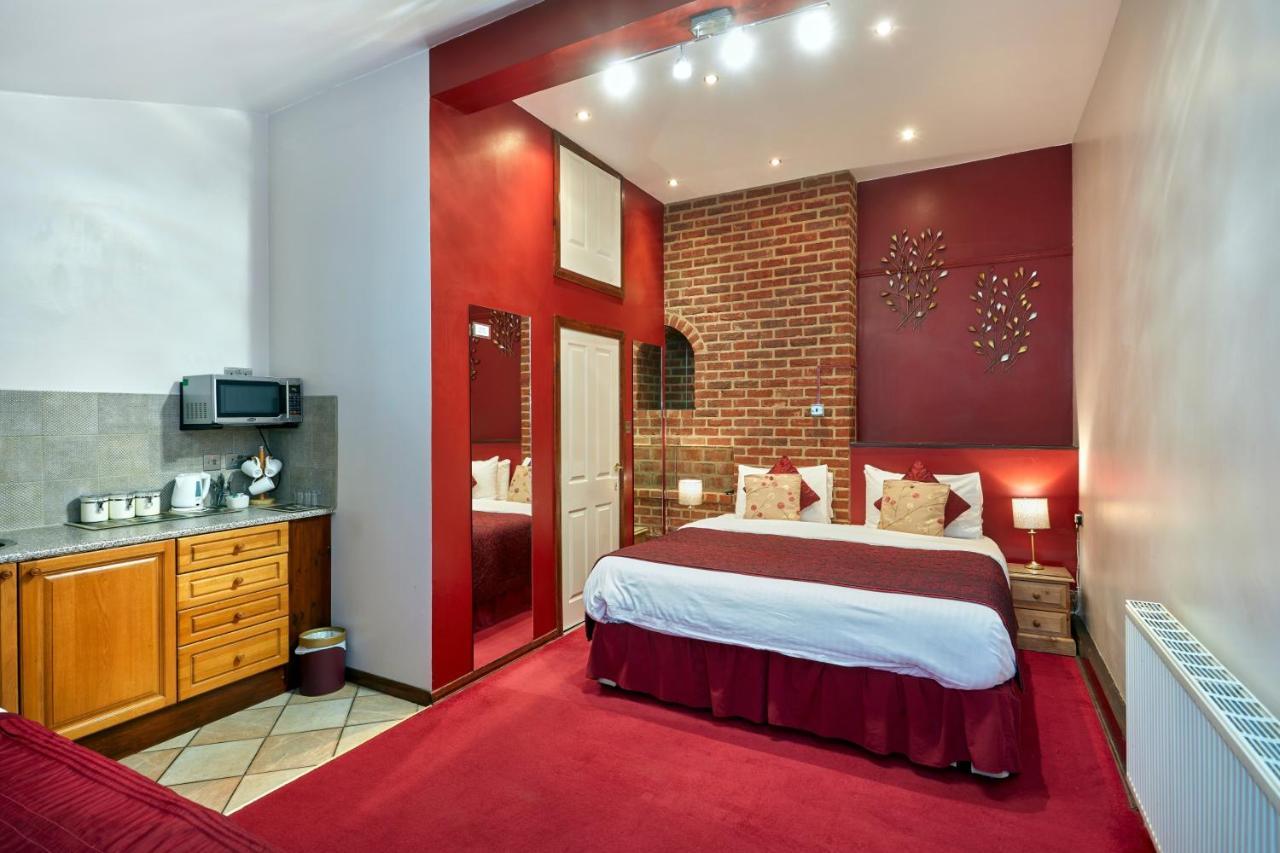 Quarto Duplo Deluxe com Cama Extra