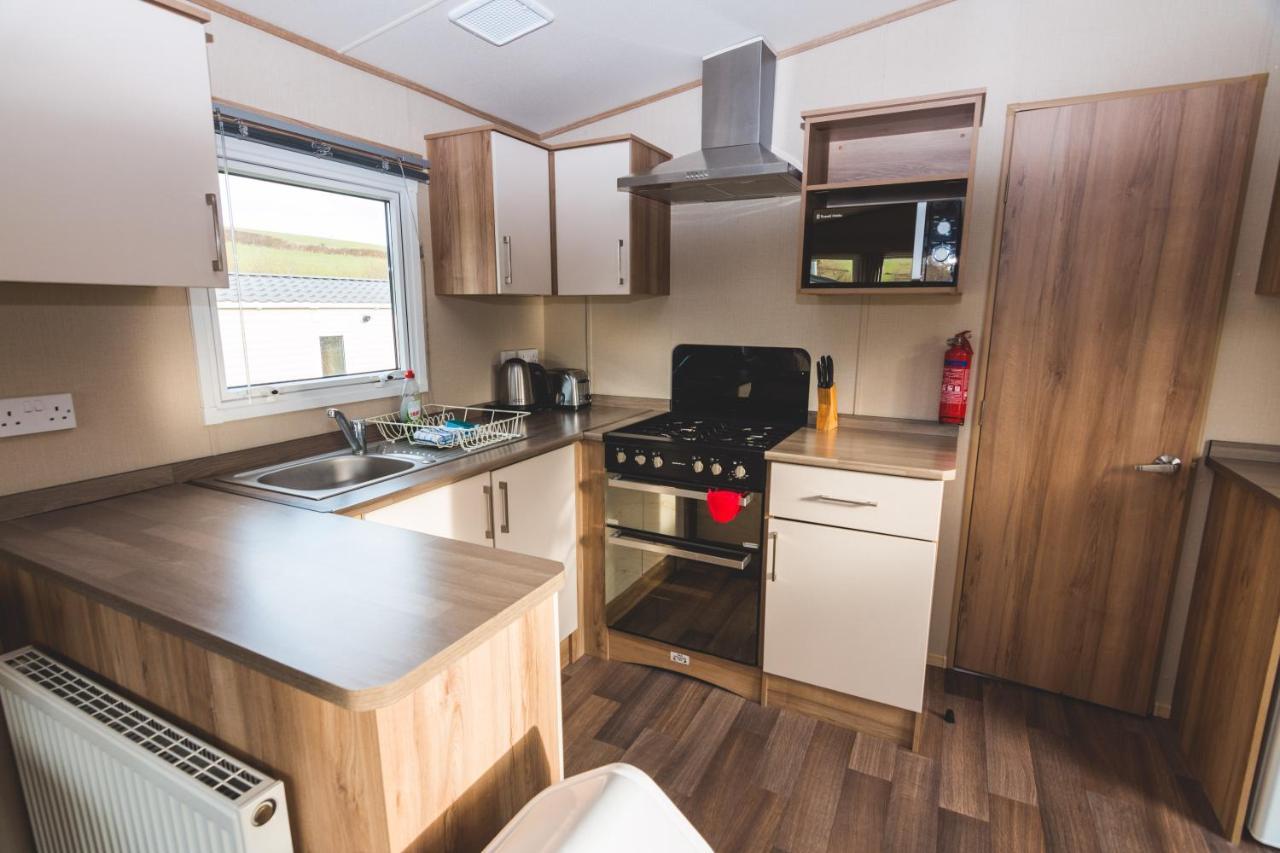 4 Berth Superior Caravan Pet