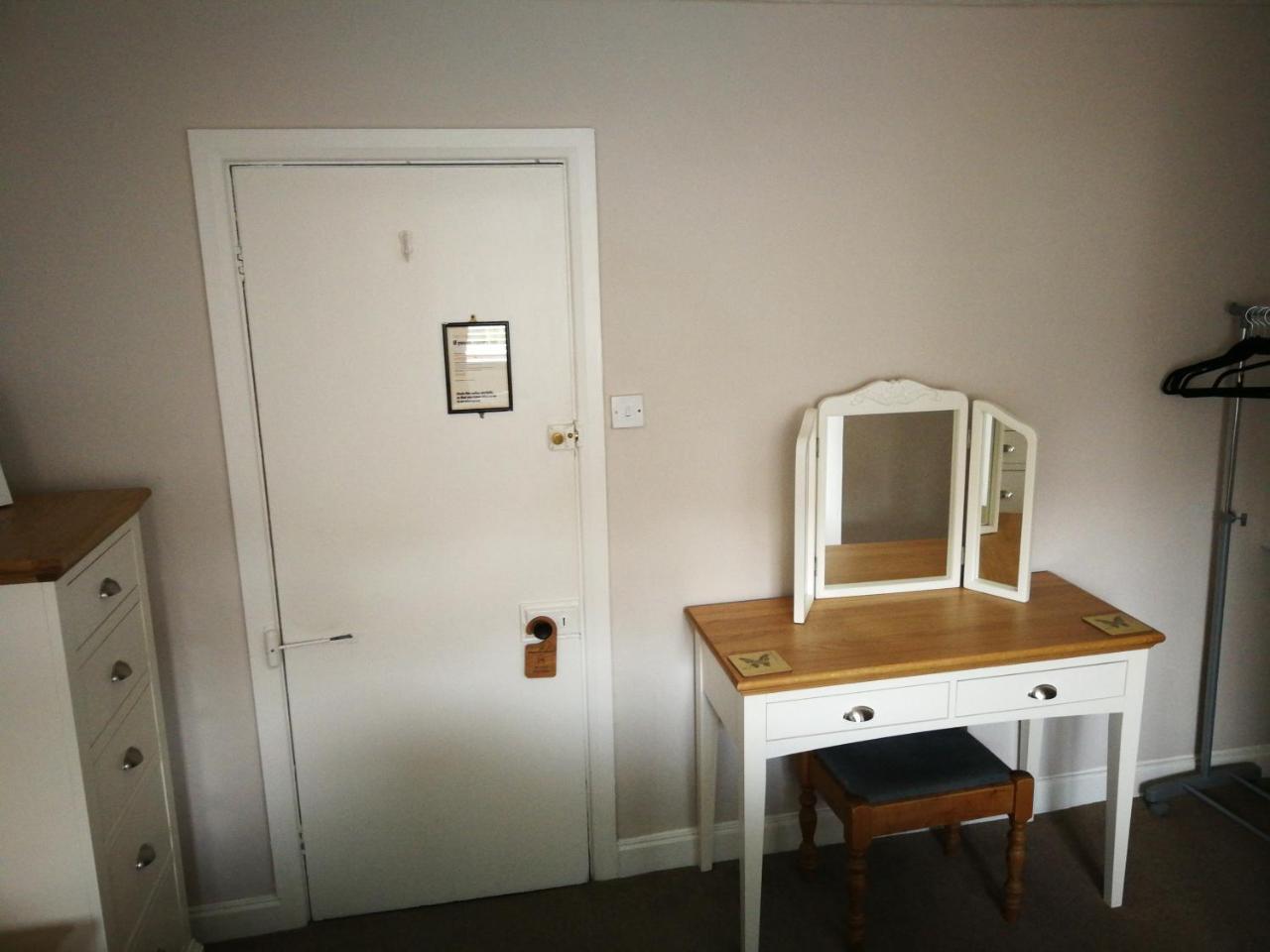 King Room,766214326:JPEG