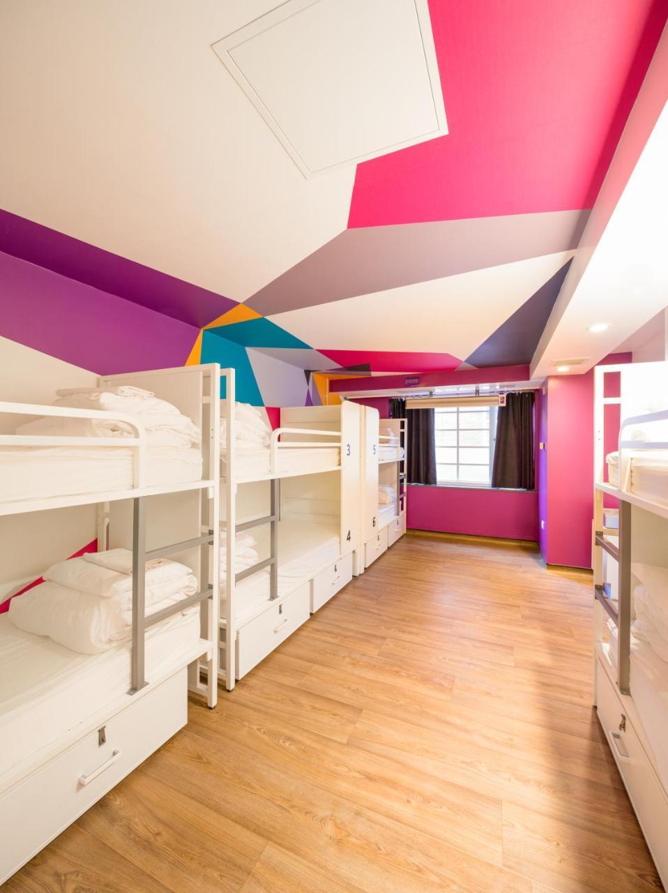 Bed in 10 + Mixed Dormitory Room,913775083:JPEG