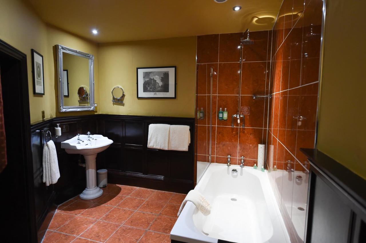 Courtyard Superior Room