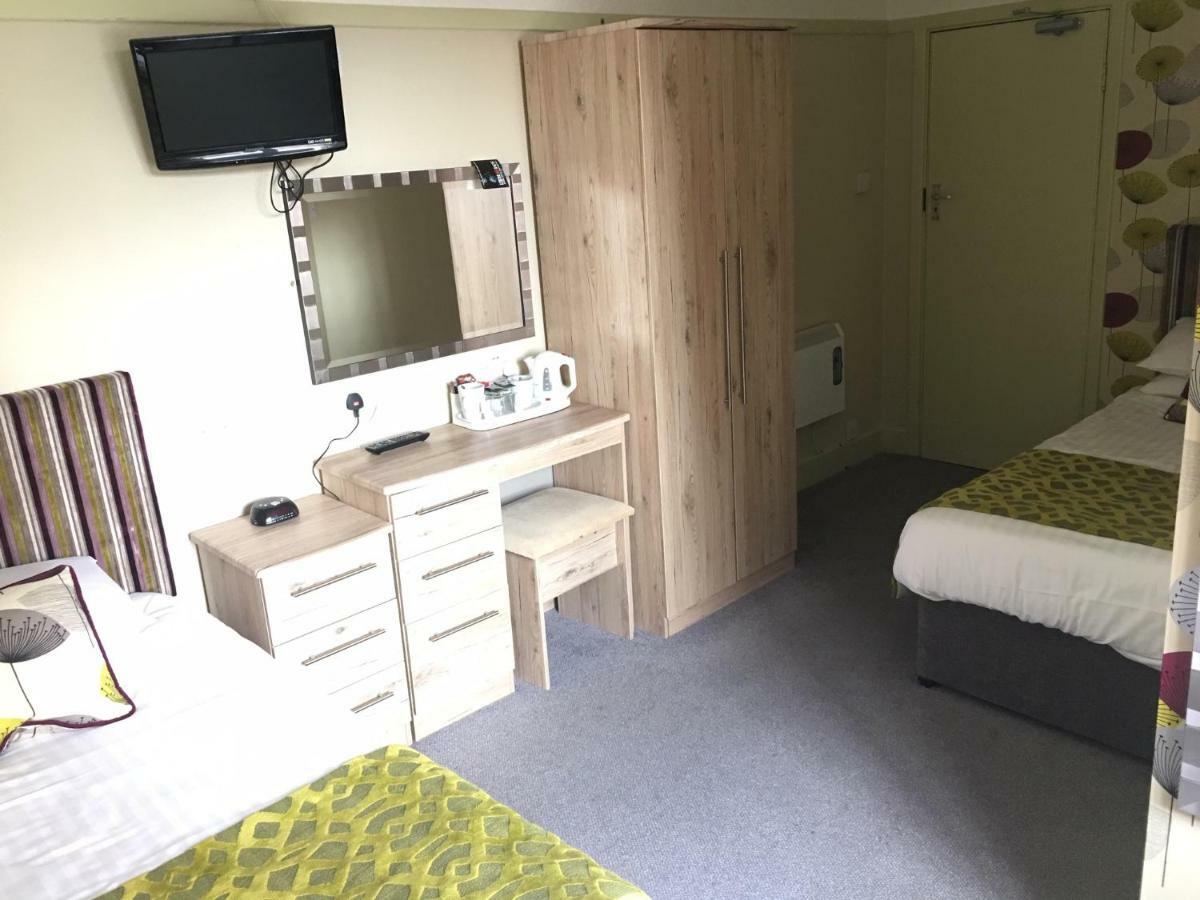 Standard Twin Room,1498776208:JPEG