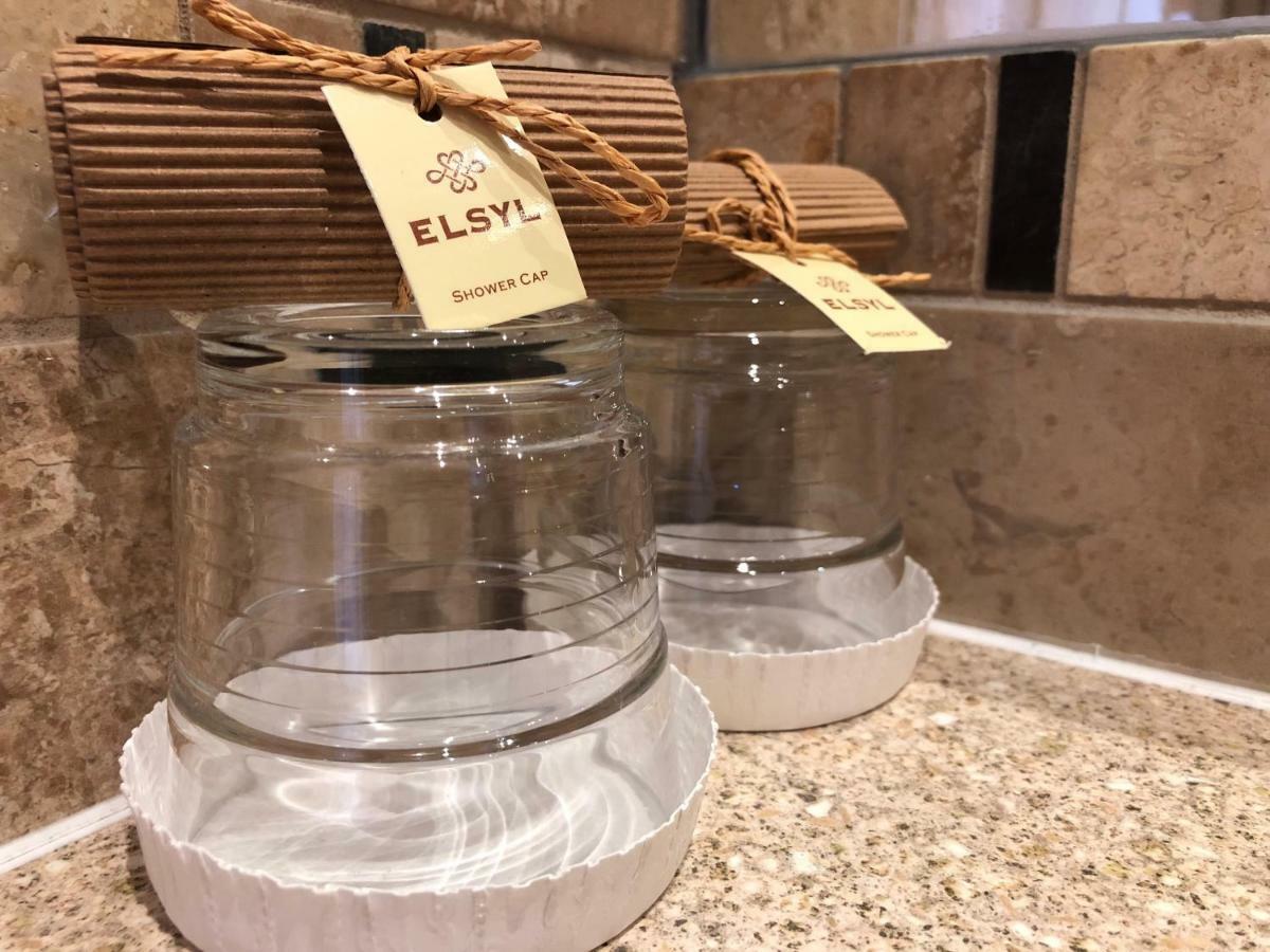 Superior Twin Room (not dog friendly),806153223:JPEG