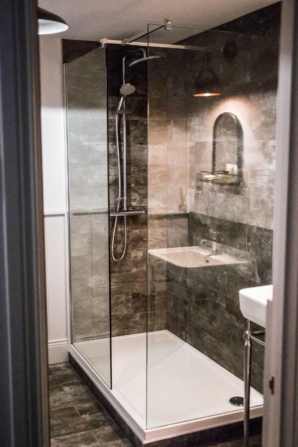 Standard Double Room,1149123160:JPEG