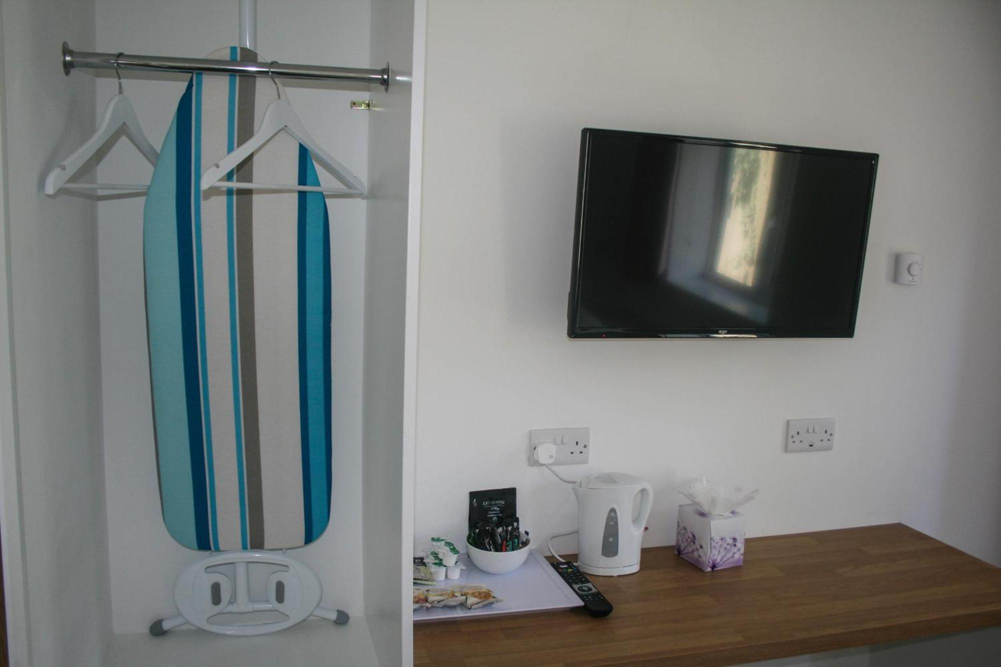 Double Room with Private Bathroom,821912669:JPEG