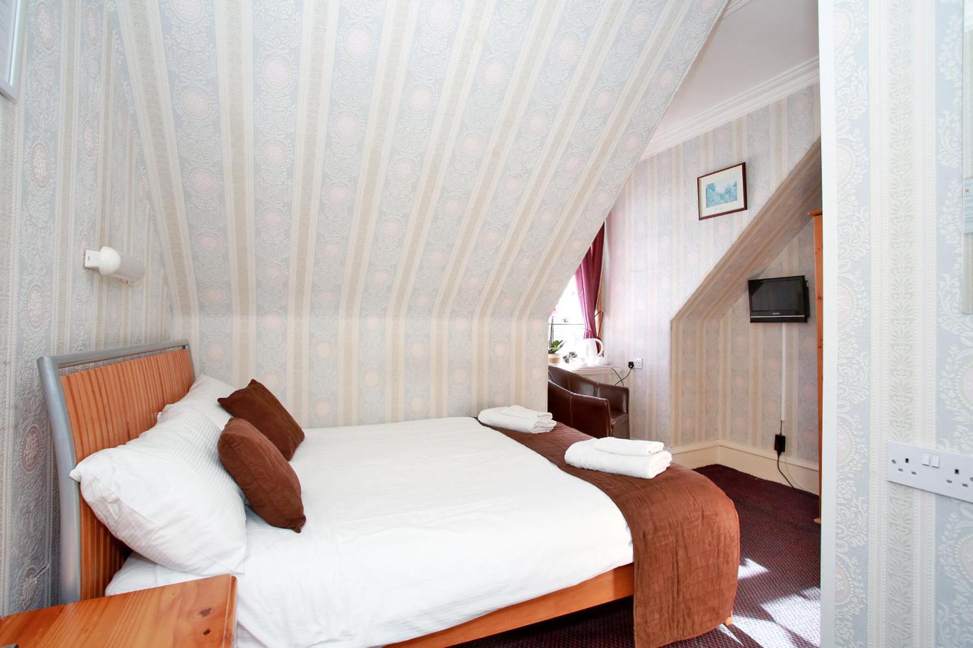 Double Room,823964549:JPEG