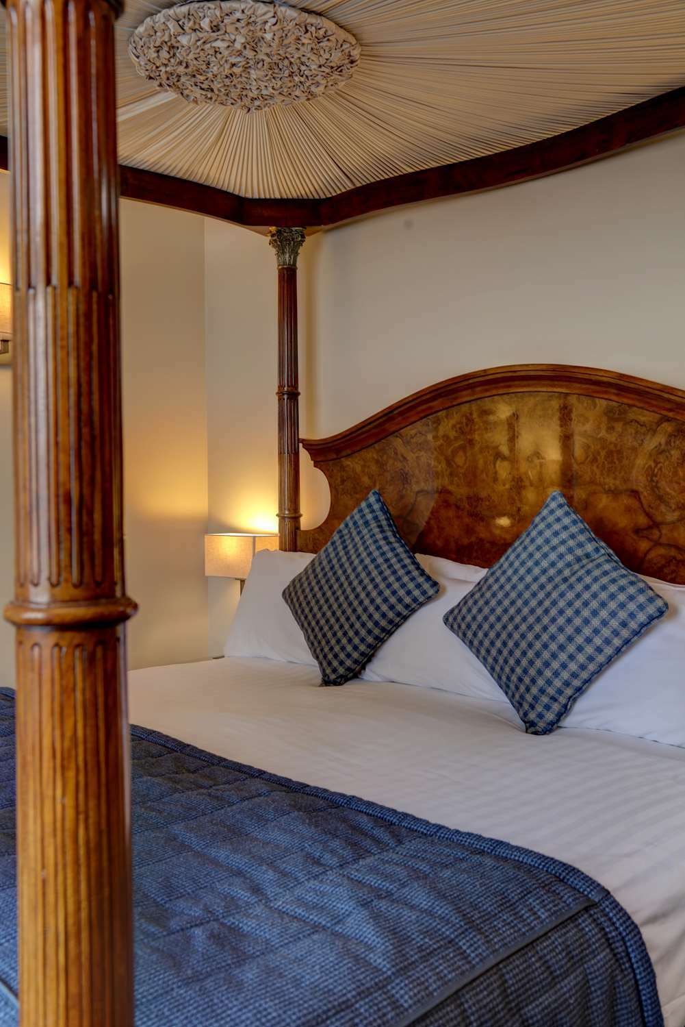 King Suite with Four Poster Bed