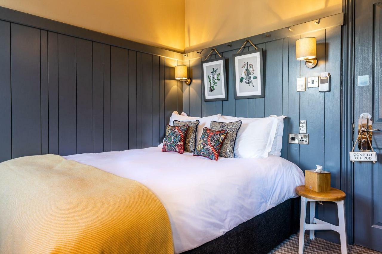 Small Double Room,835444439:JPEG