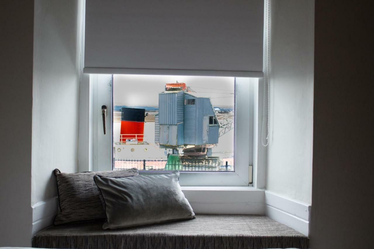 Double Room with Extra Bed and Sea View