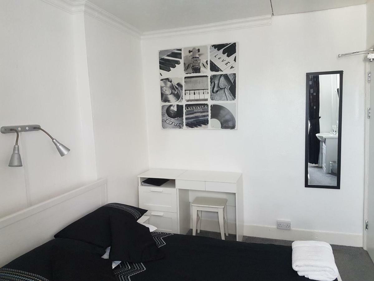Habitación Doble Estándar con baño compartido