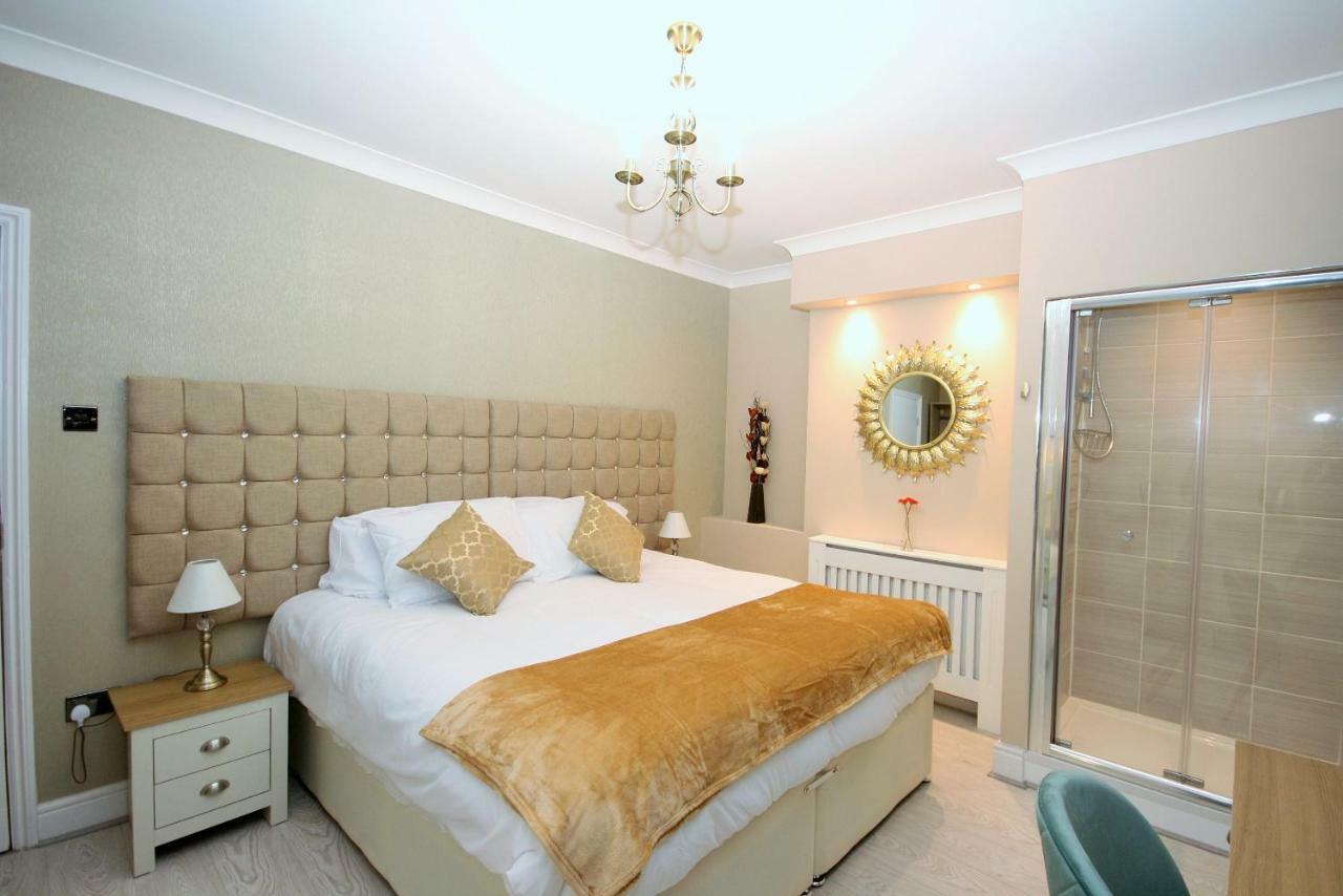 Large Double or Twin Room,862628774:JPEG