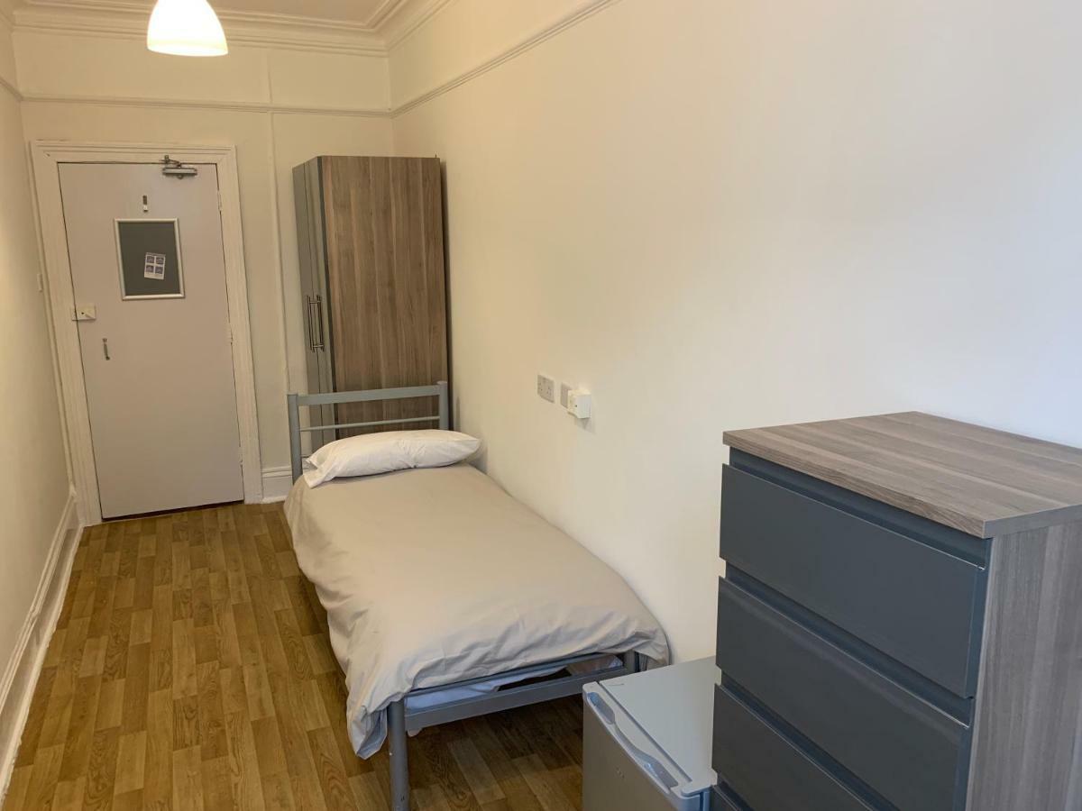 Single Bed in Three-bed Male Dormitory Room