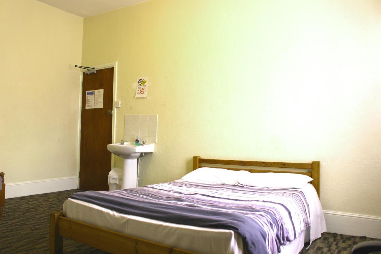 Budget Double Room,933630577:JPEG