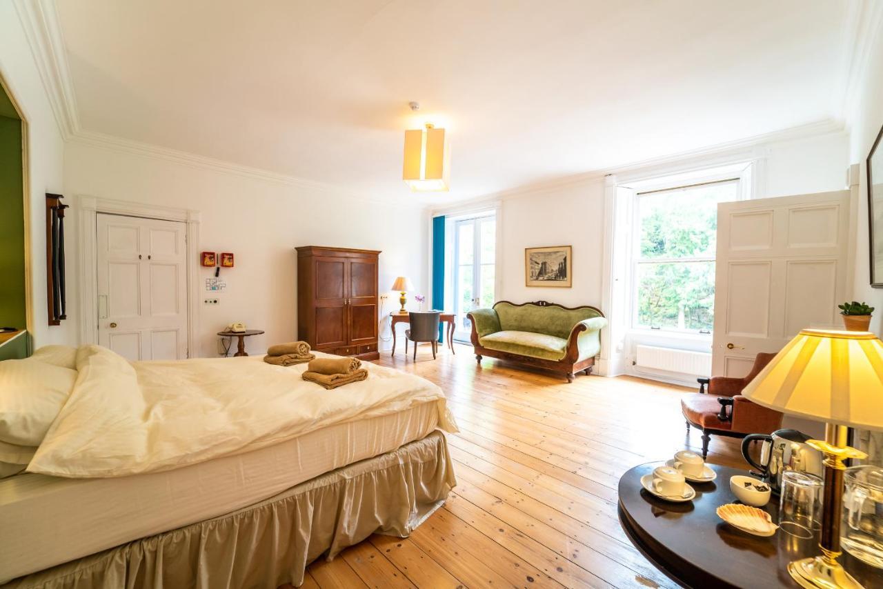 Großes Doppelzimmer