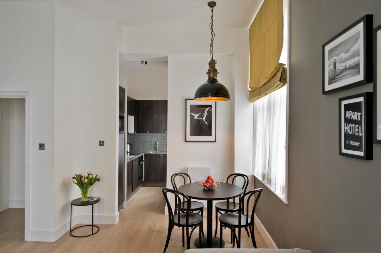 One-Bedroom Apartment,723328324:JPEG