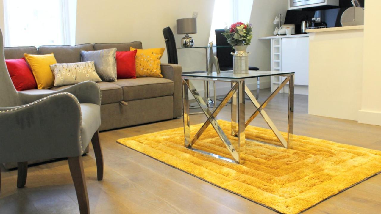 Luxury One-Bedroom Apartment with Double bed,967951423:JPEG