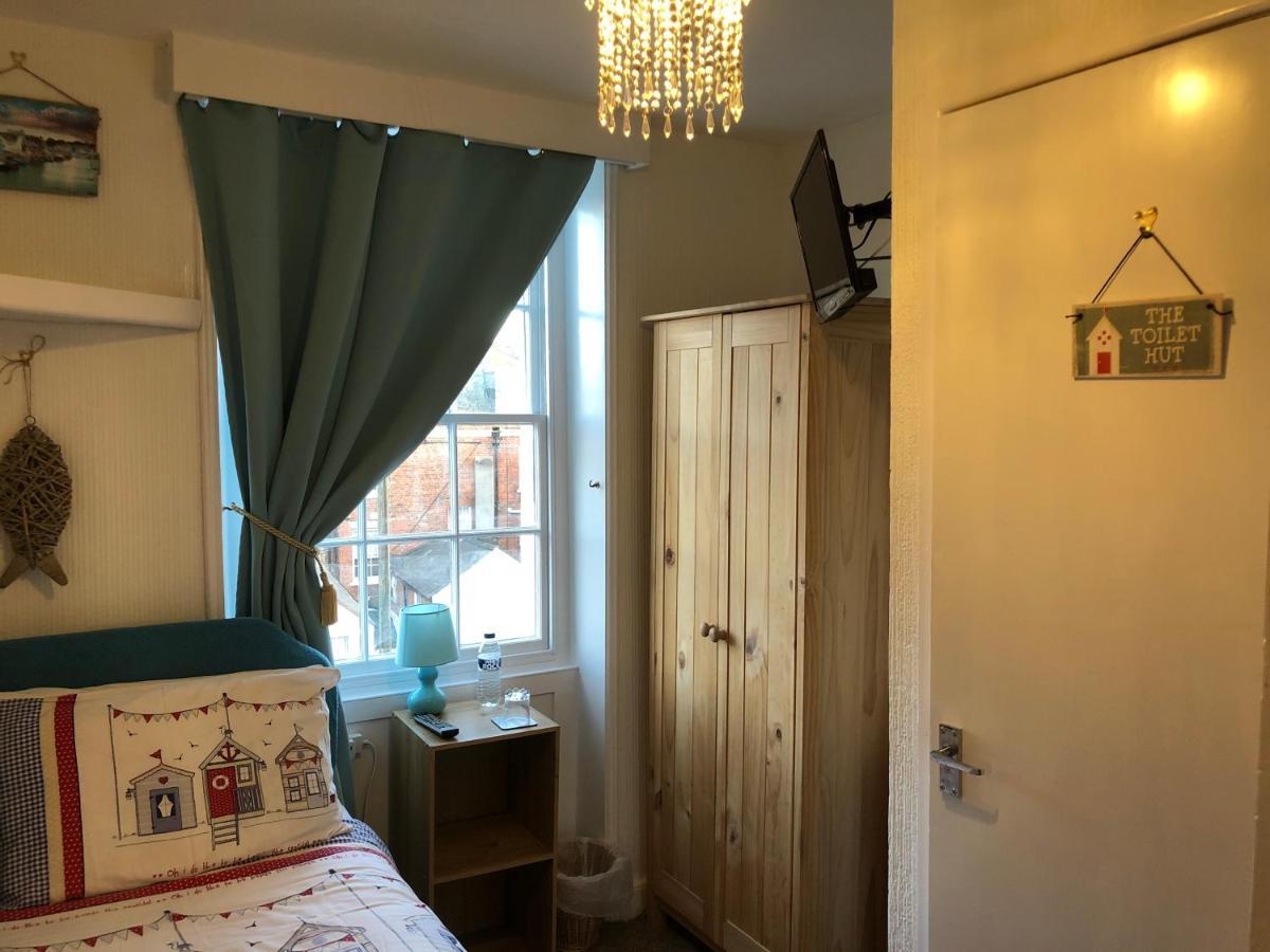 Single Room,974627311:JPEG