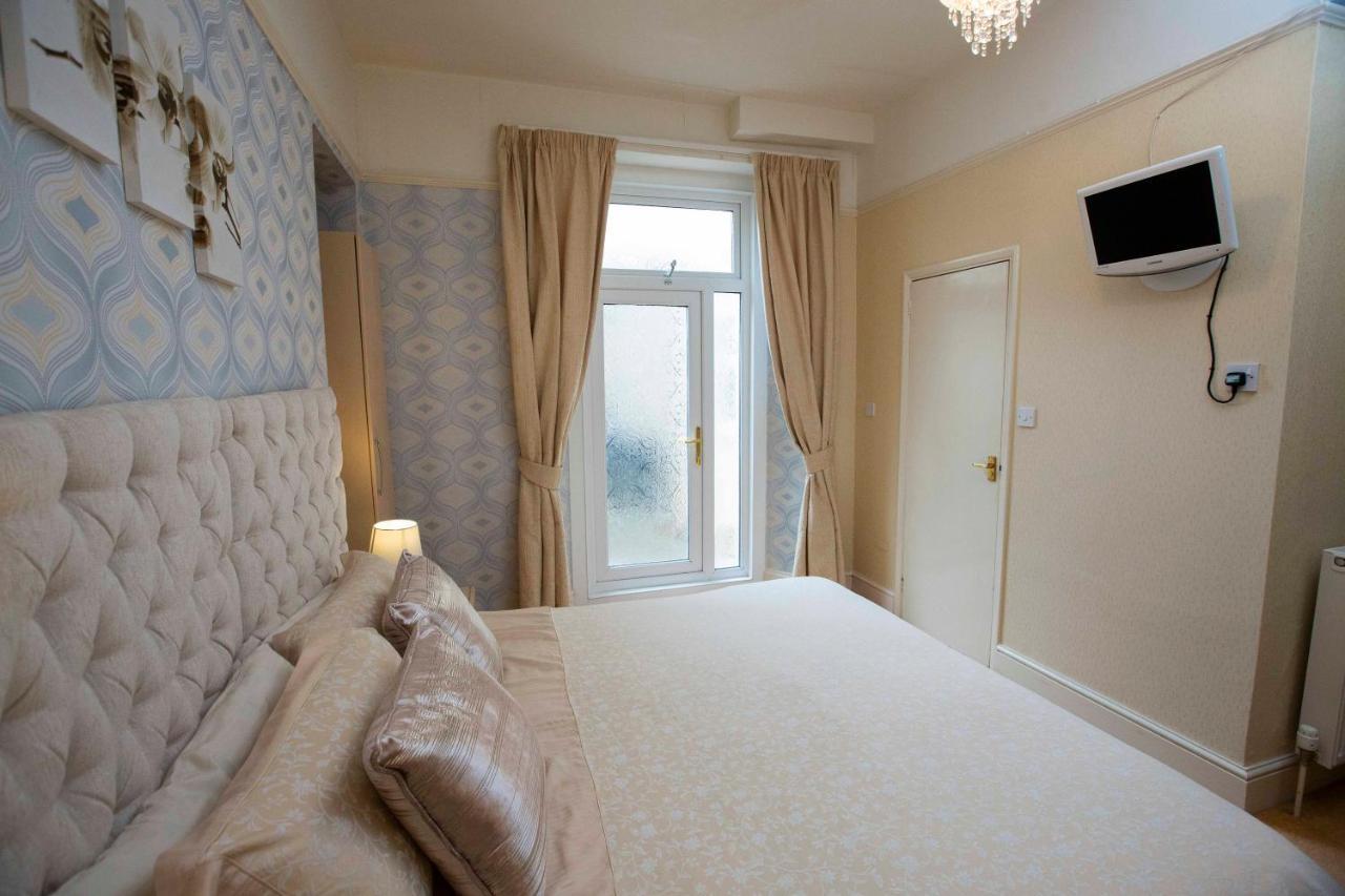 Twin Room with Terrace,975646453:JPEG