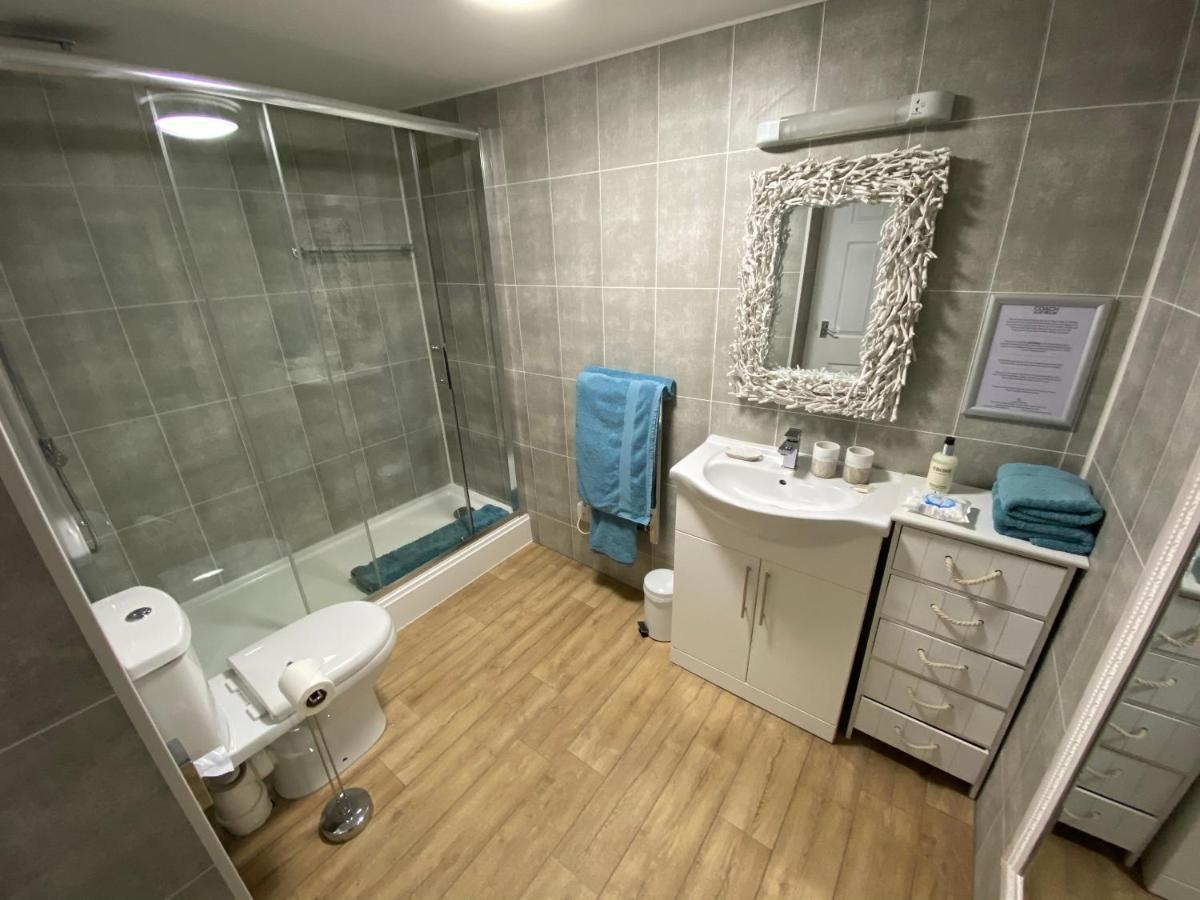 Standard King Room - Adults Only
