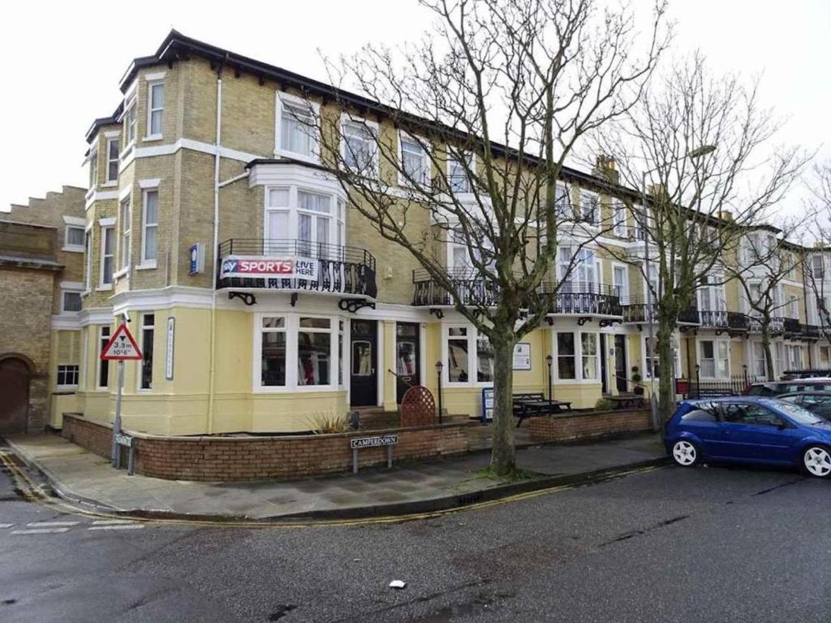 Twin Room (2 Adults),989140219:JPEG