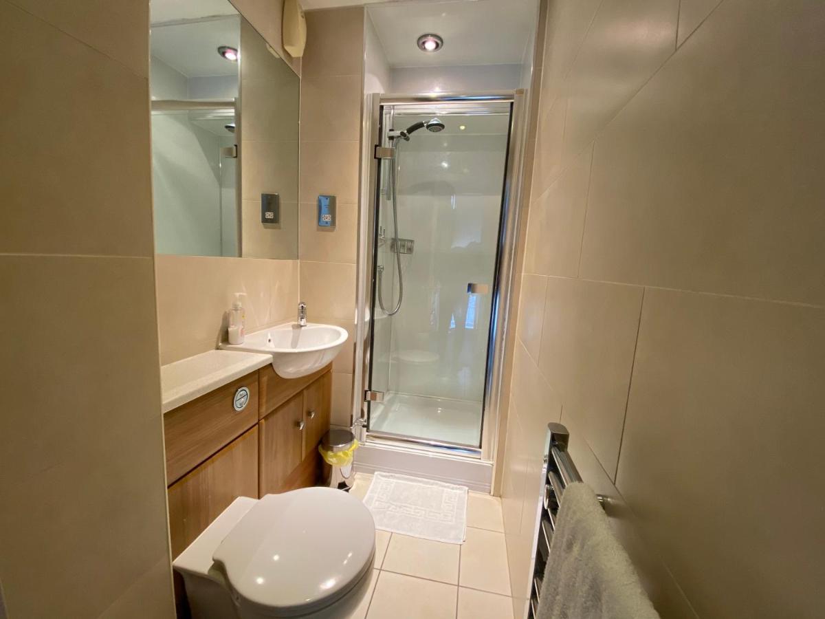 Standard Twin Room,1499127448:JPEG