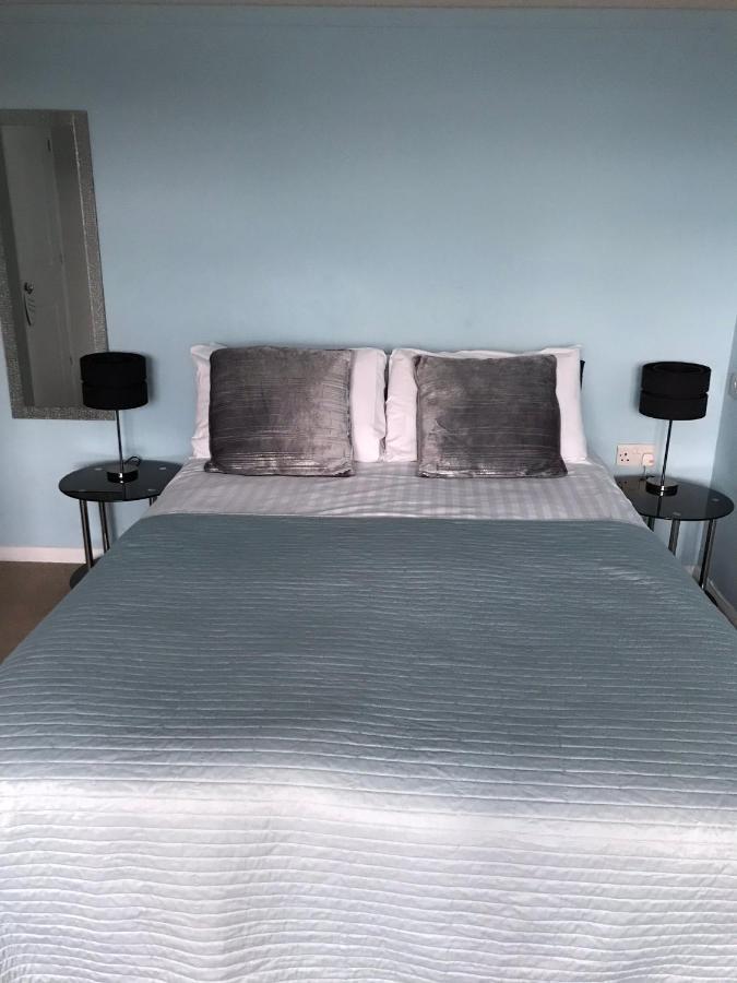 Double Room,1097542779:JPEG
