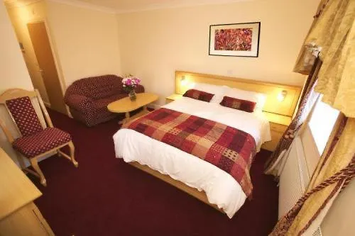 Gateway Hotel-1