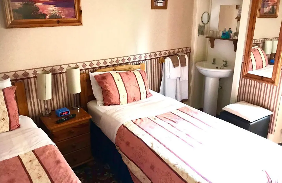 Ferintosh Guest House-1
