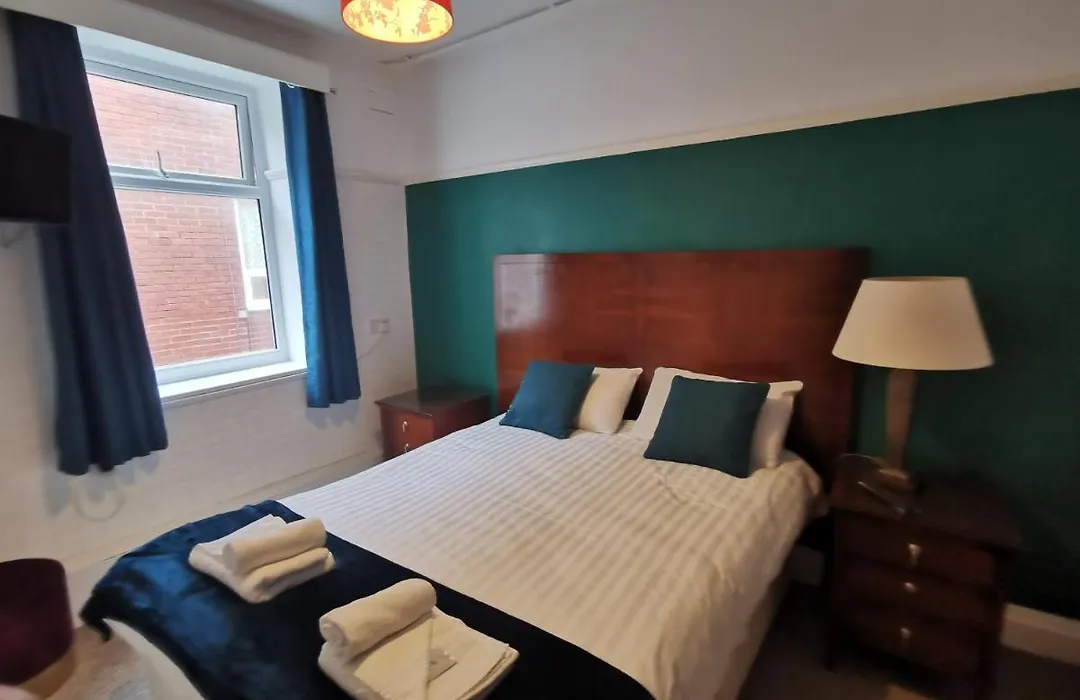 Leverdale Hotel-1