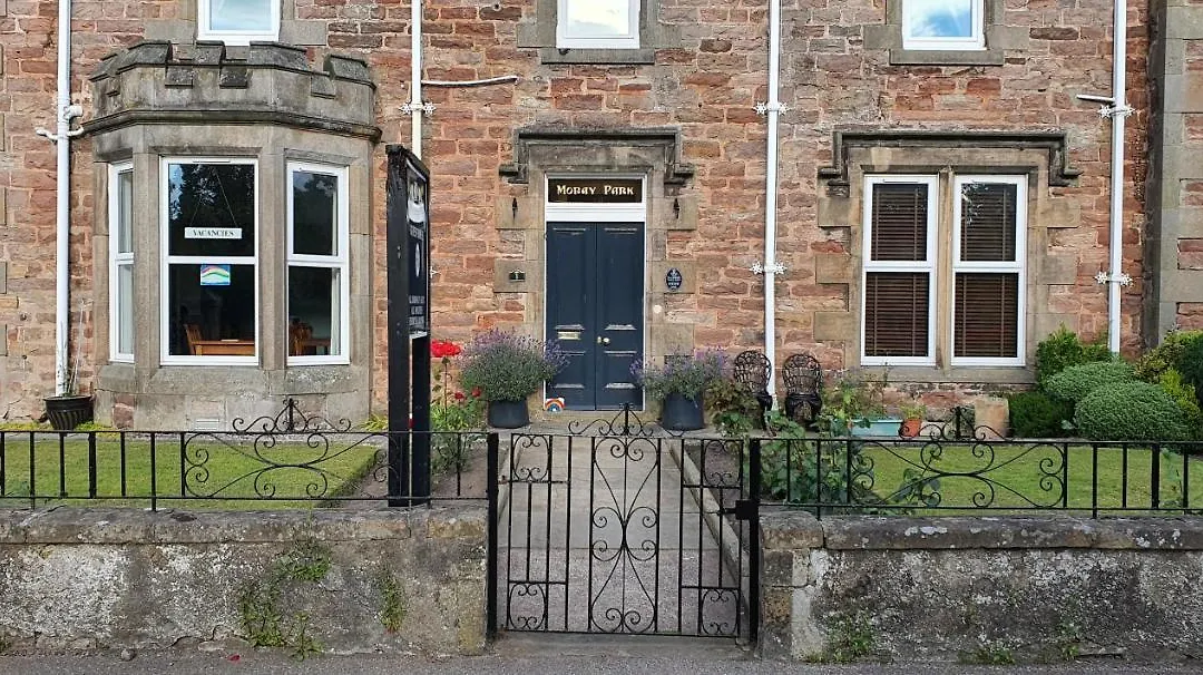 Moray Park Guest House-1
