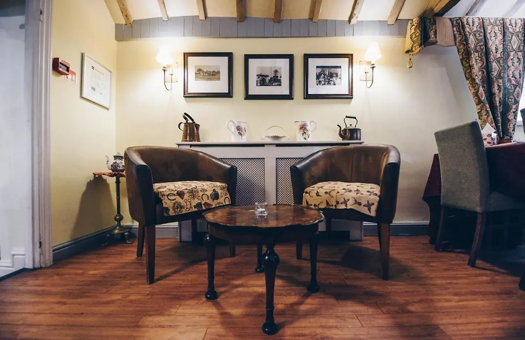 Fox Country Inn-1
