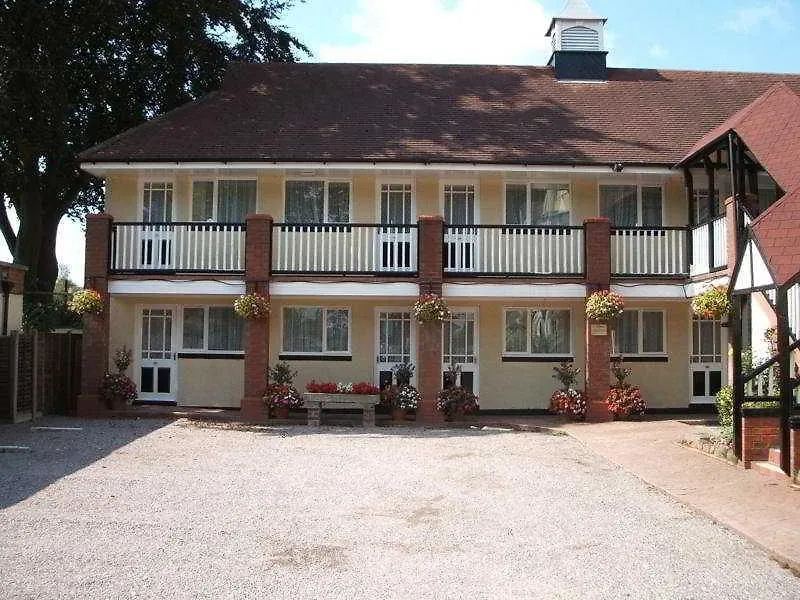 Alton Lodge-1