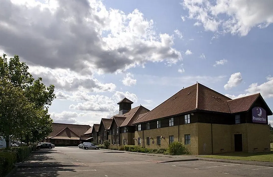 Premier Inn Basildon South-1