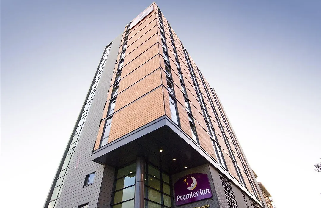 Premier Inn Sheffield City Centre-1