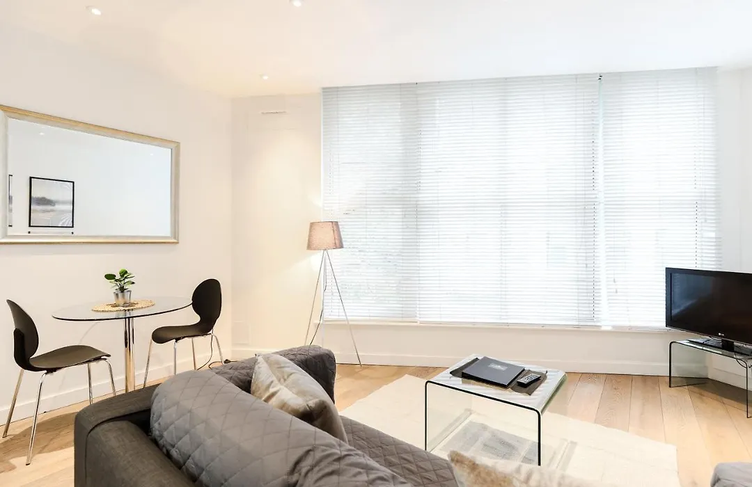 Trafalgar Square By Excel Apartments-1