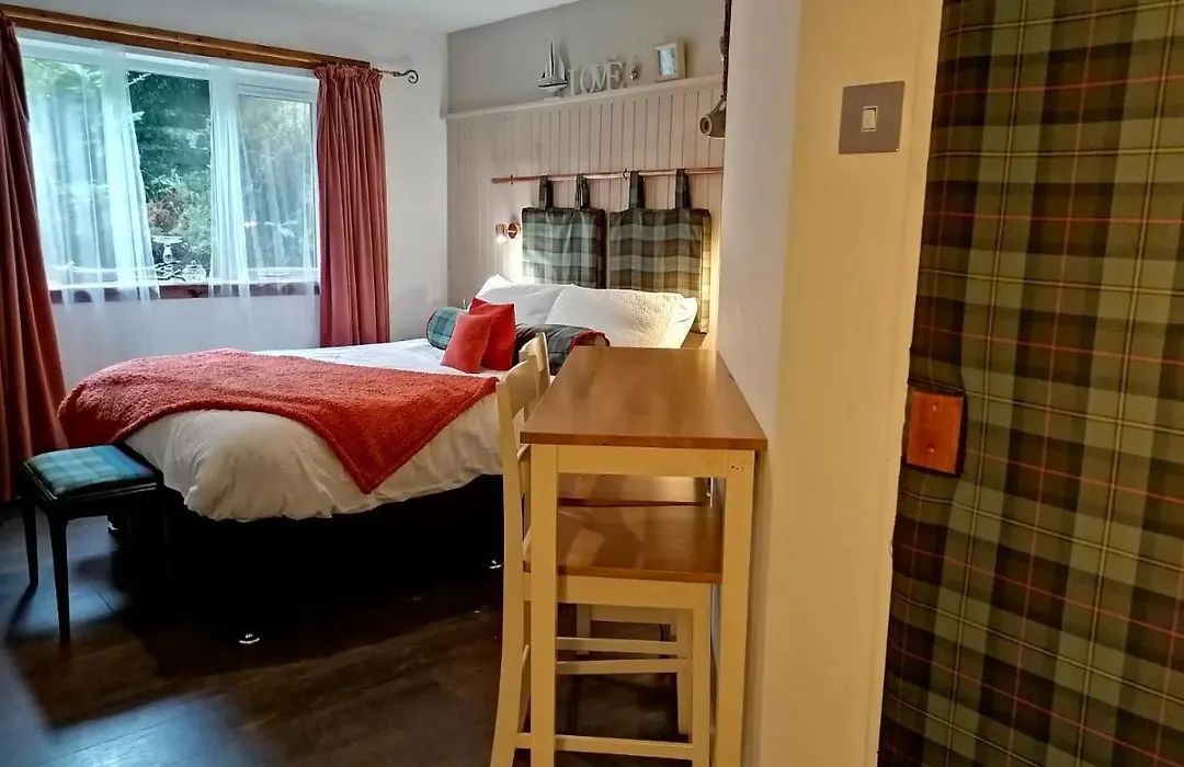 Blas Rooms-1