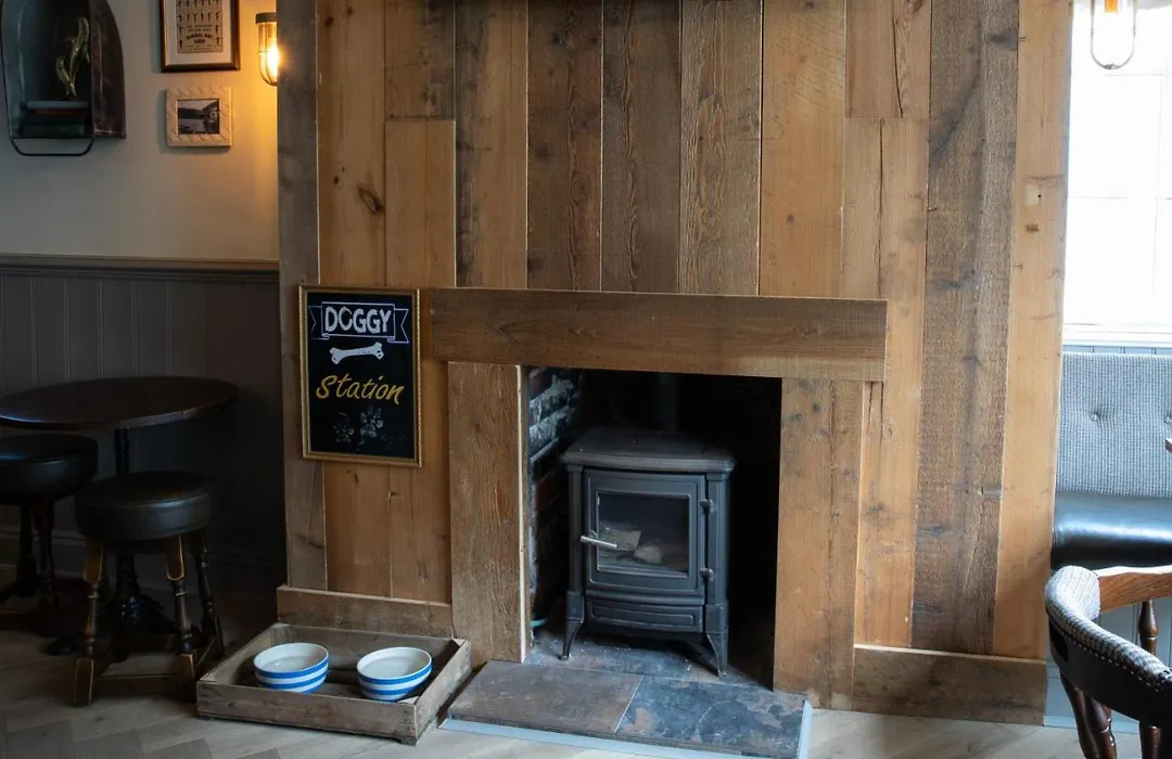 The Seale Arms-1