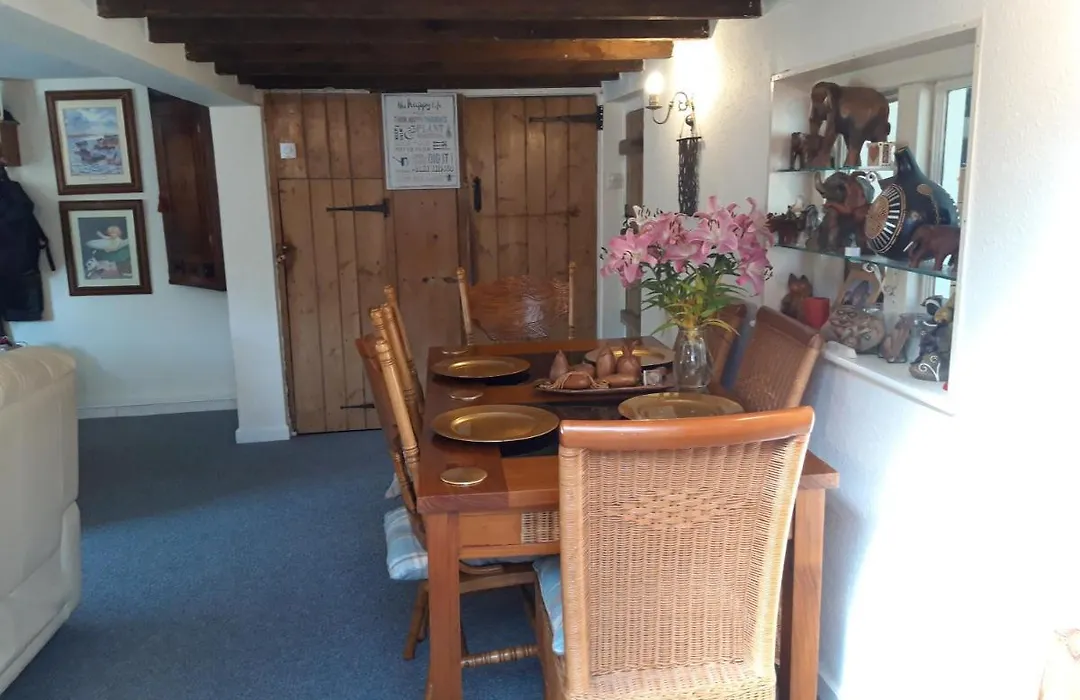 Rosedale Cottage-1