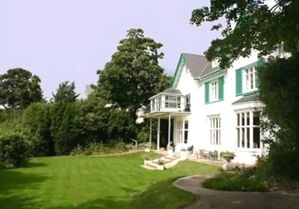 Frognel Hall-1