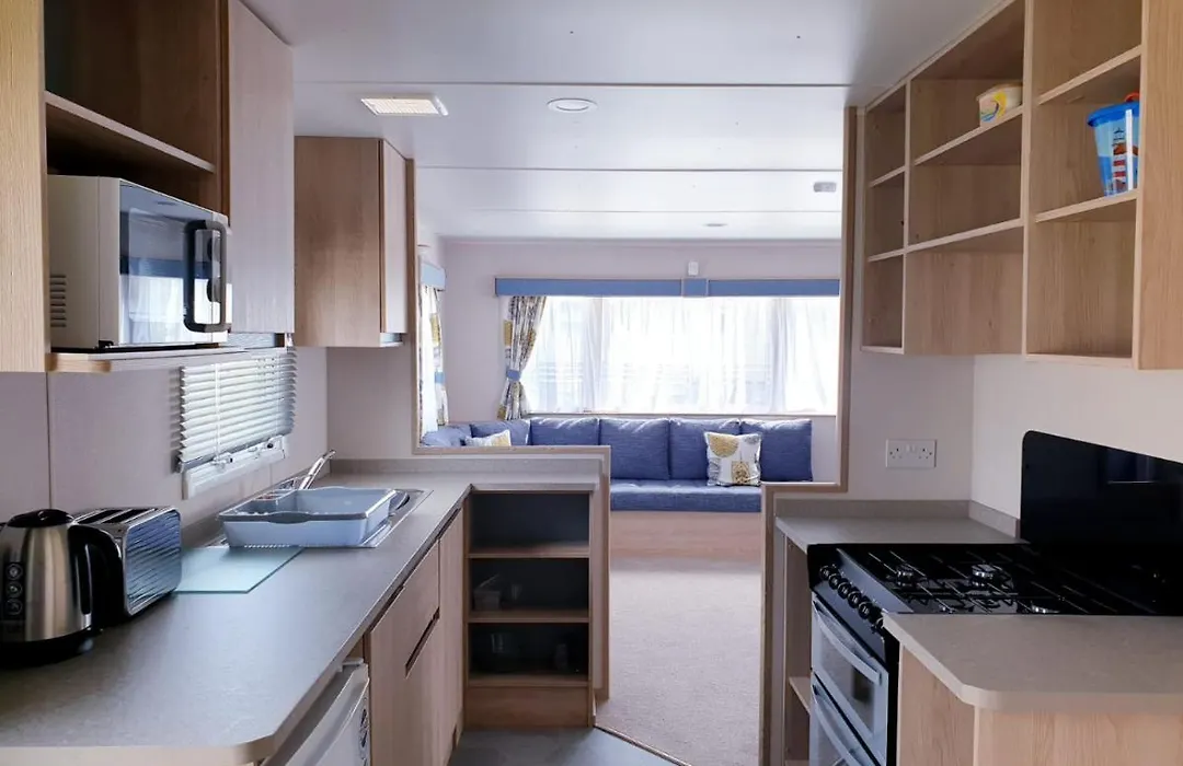 The Abi Joseph @Combe Haven-1