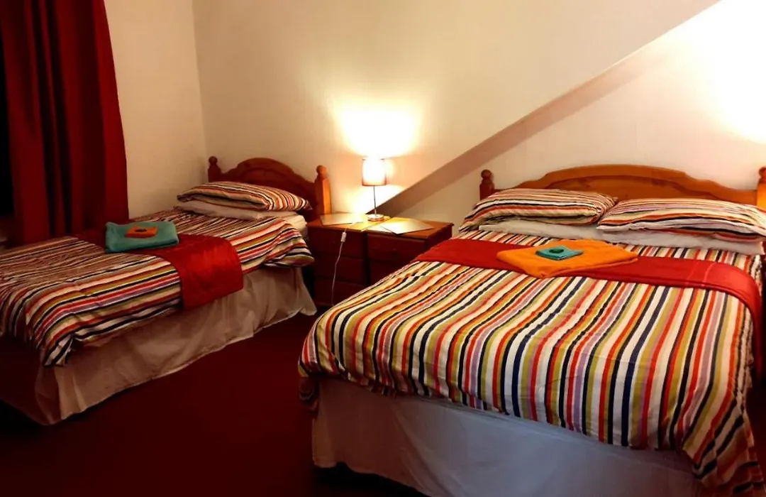 Broomlea Guest House-1