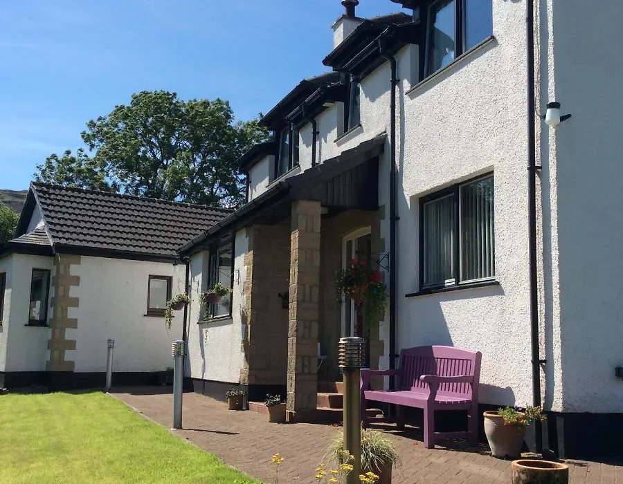 Meadowbank Guest House-1