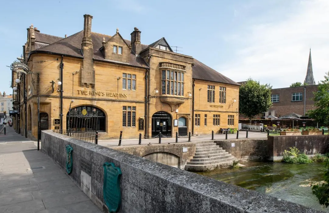 The Kings Head Inn Wetherspoon-1