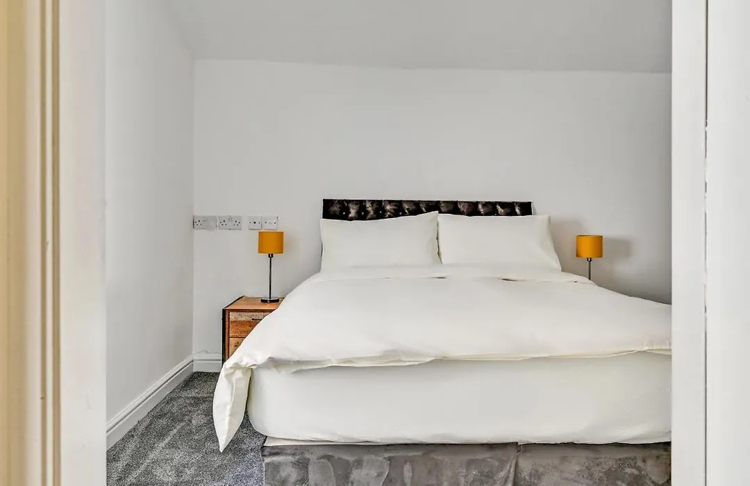 Albert View Rooms-1