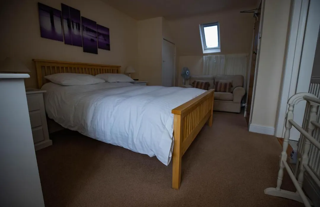 Claremont Guesthouse-1