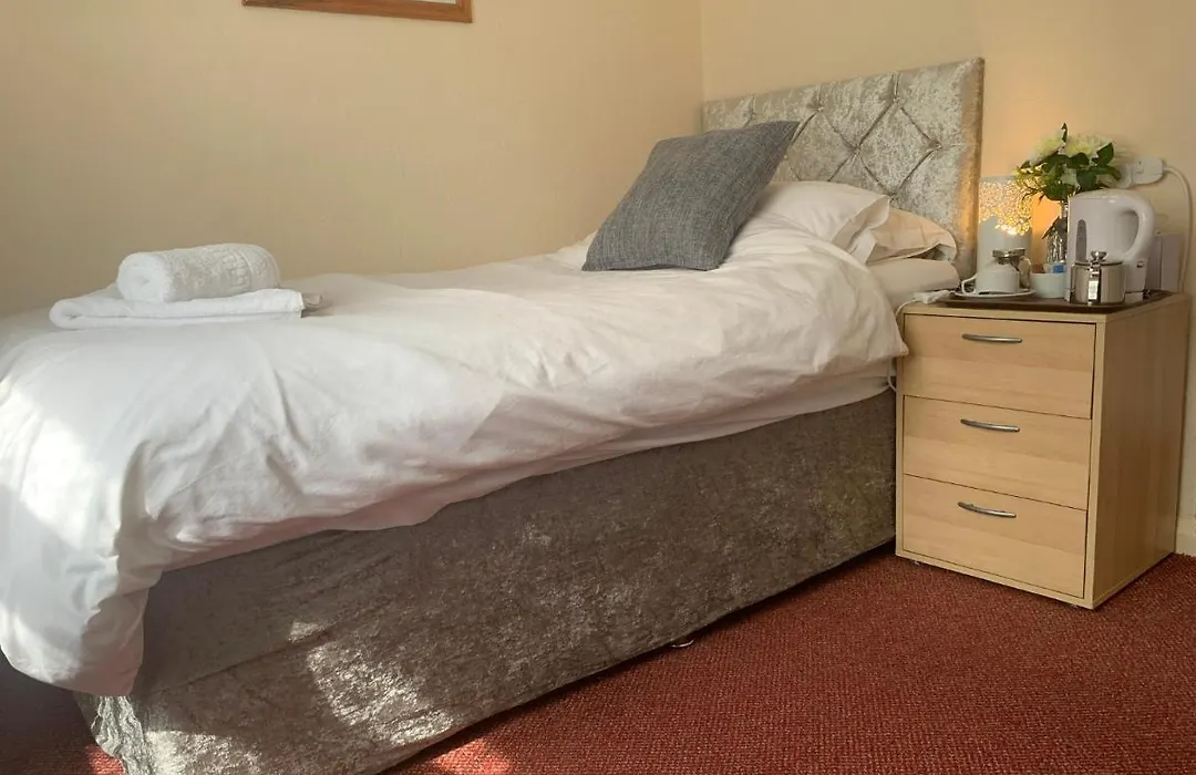 St Anne's Road Guest House-1