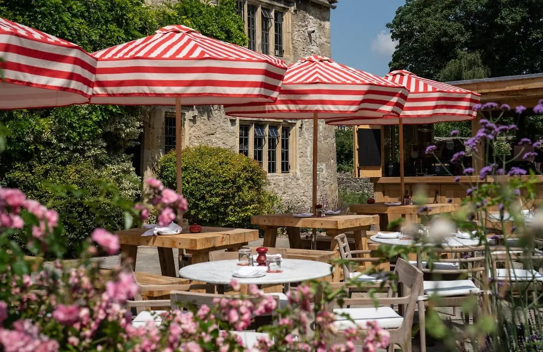 The Double Red Duke, Cotswolds-1