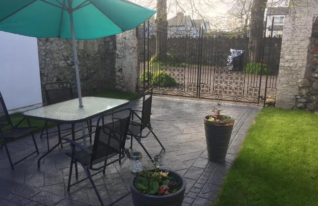 The Mews - Less Than 1Km To City Centre - Stadium - Castle - 10 Min Walk-1